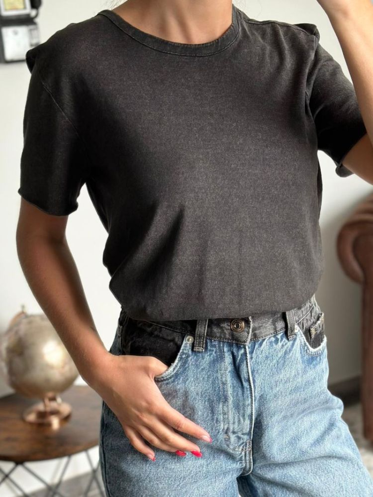 T-shirt Lucy Noir