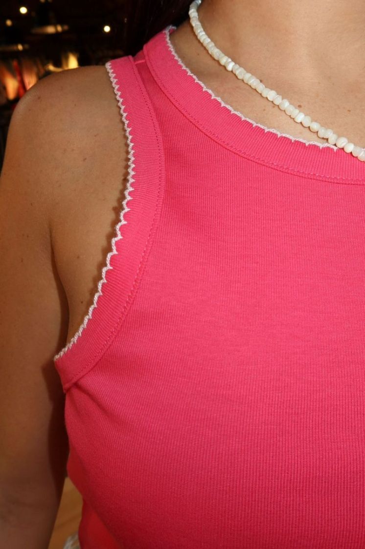 Top Ally Fuschia