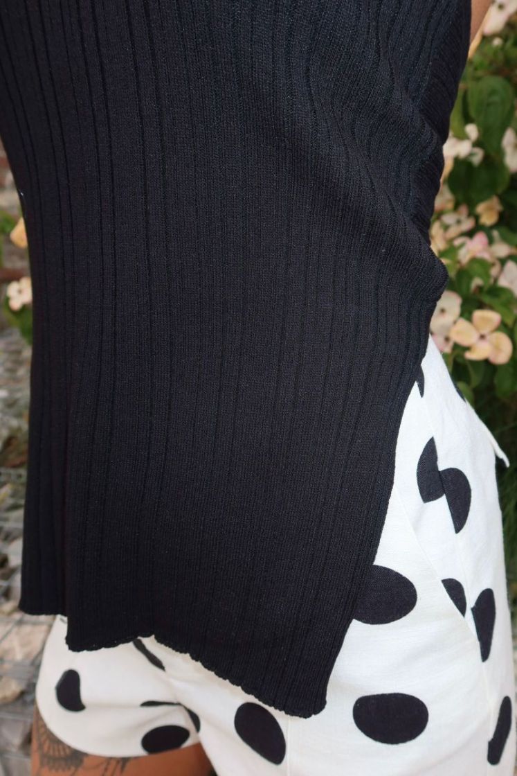 Top Stephanie Noir