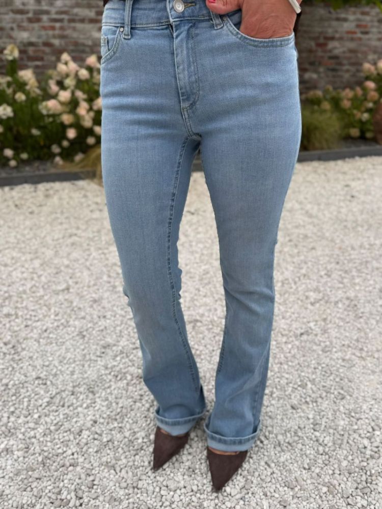 Jean's Blush Light Blue Deni