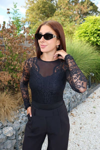 Body Sara Noir
