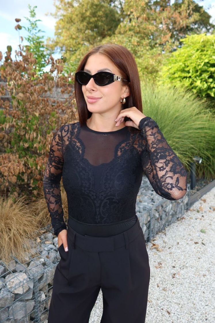 Body Sara Noir